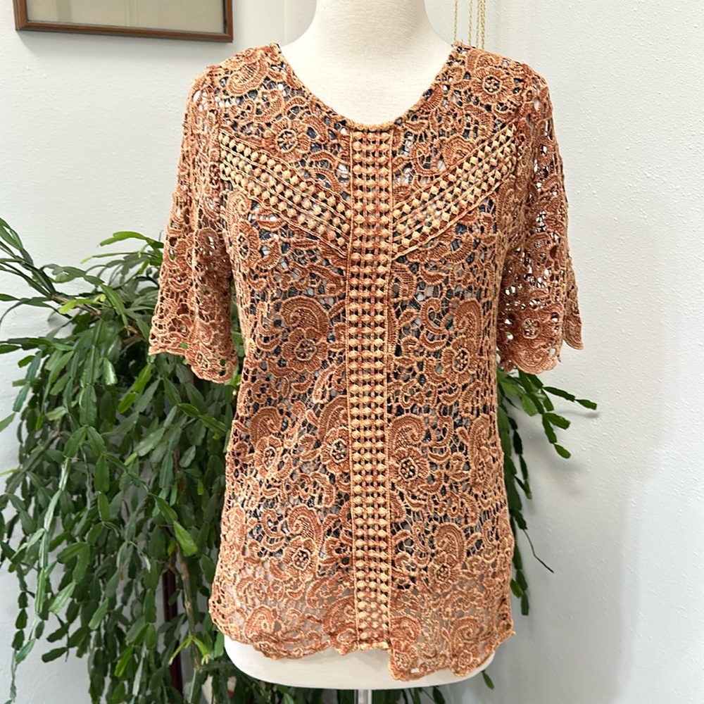 Gimmicks By BKE Top